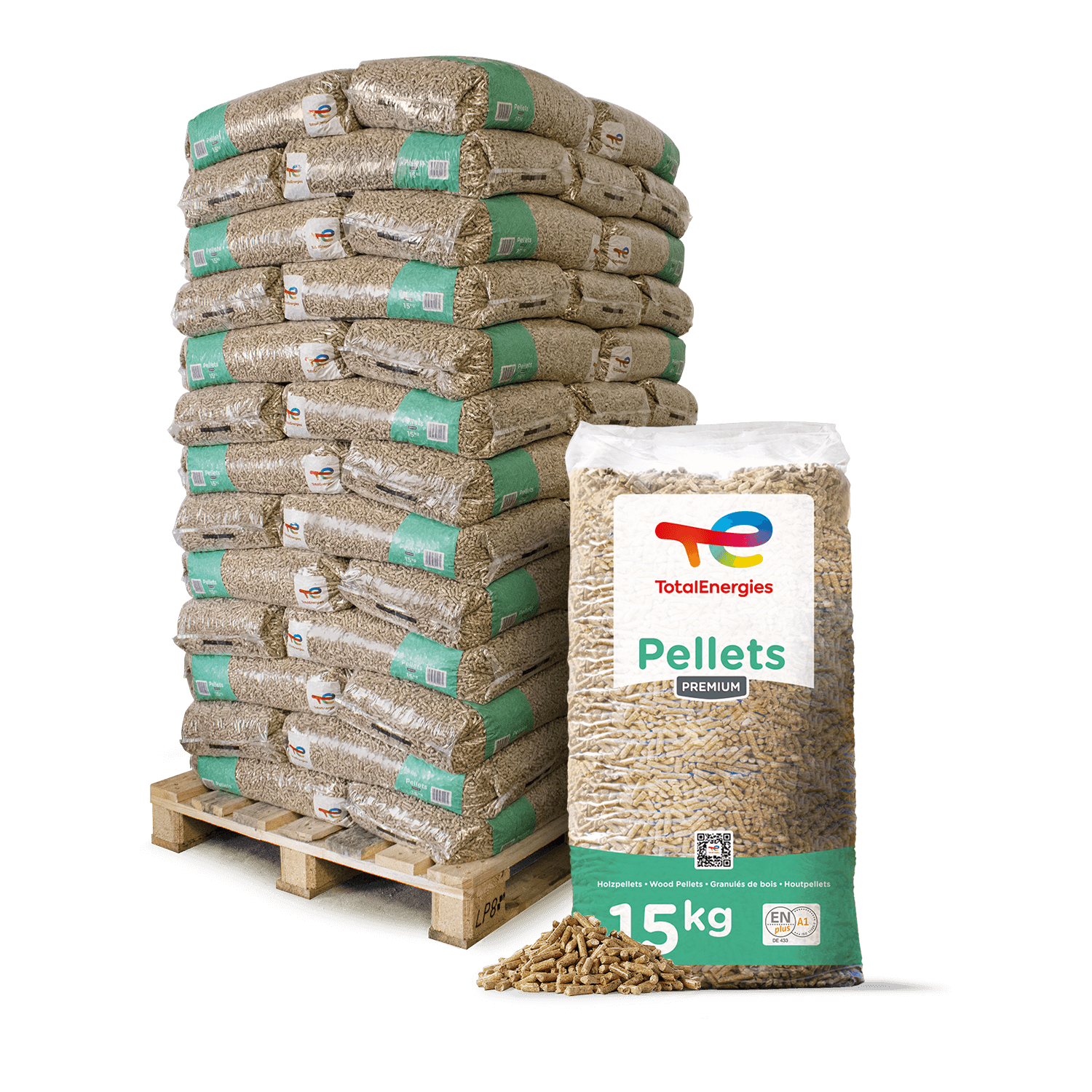 Ein Stapel 15 kg Holzpelletsäcke von TotalEnergies auf einer Holzpalette. Die Säcke sind in Reihen gestapelt, wobei einer separat vorne steht. Hochwertige Biomasse-Pellets für effiziente Heizlösungen.